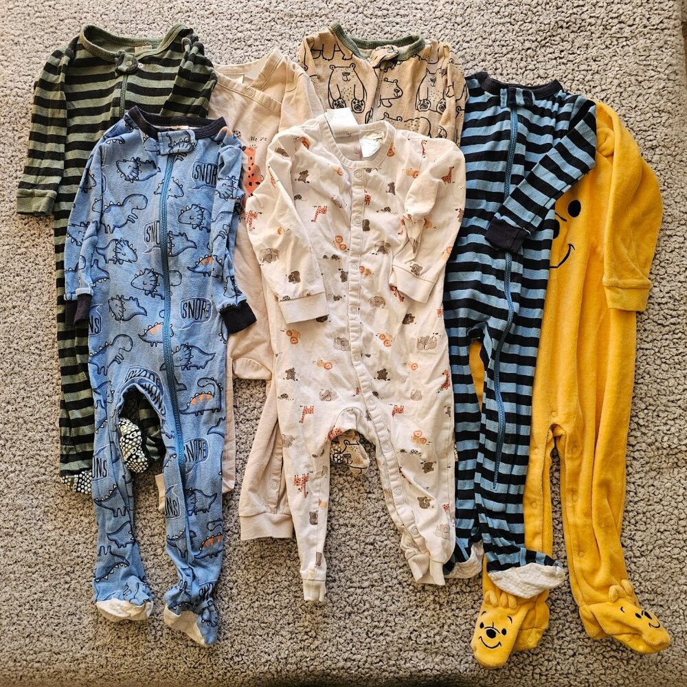 Infant and Toddler Closed-Toe Rompers / Pajamas